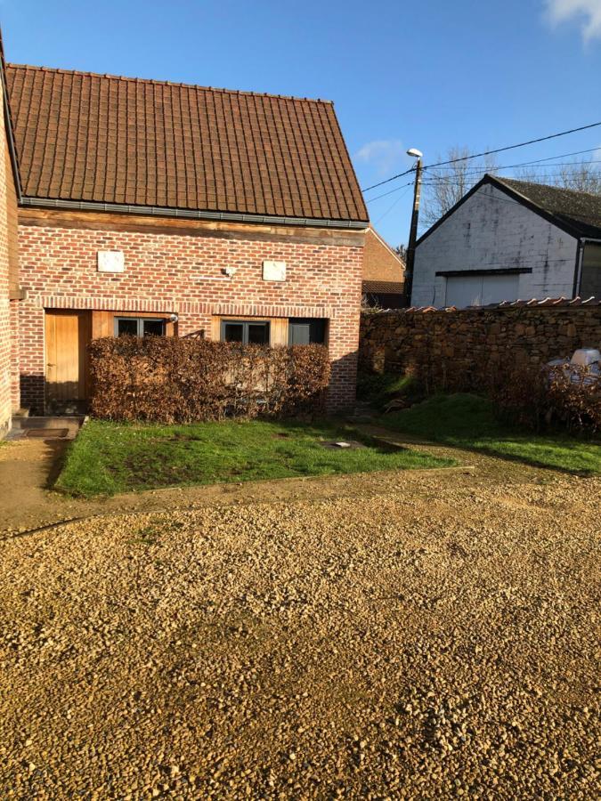 Appartement Lumineux Et Calme Jodoigne Exterior foto